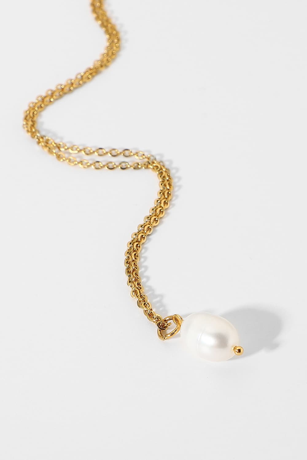 Poseidon's Pearl Pendant Necklace