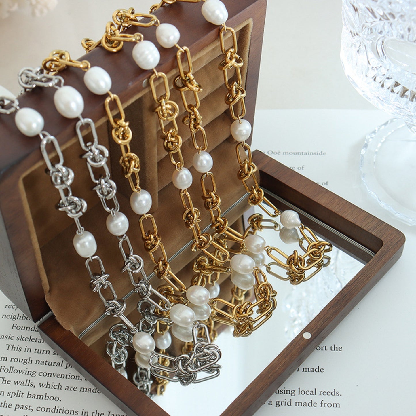 Yumi Pearl Necklace