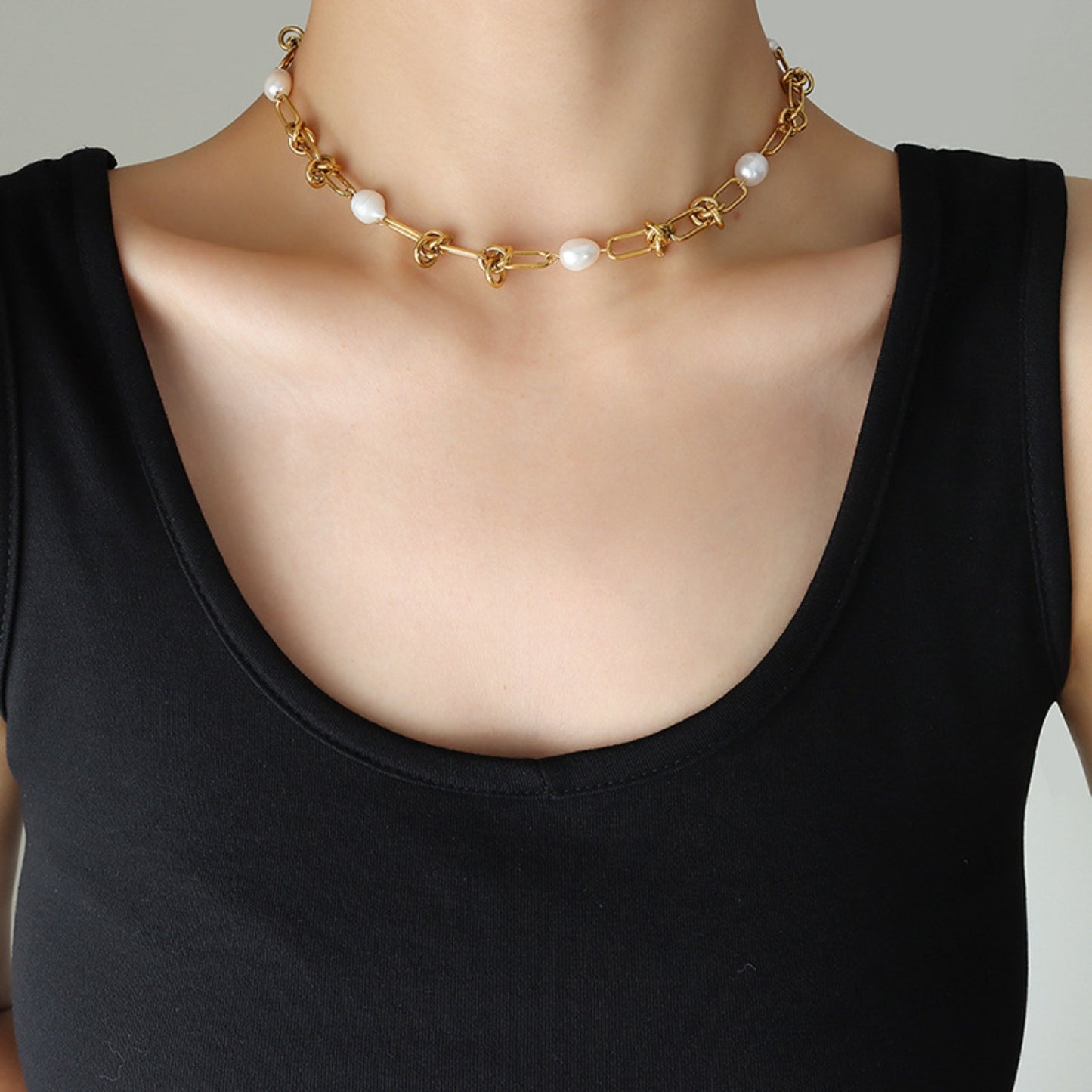 Yumi Pearl Necklace