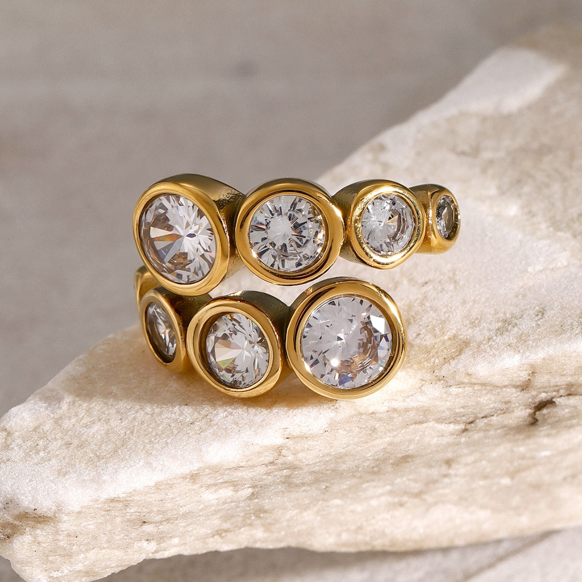 Adera Ring