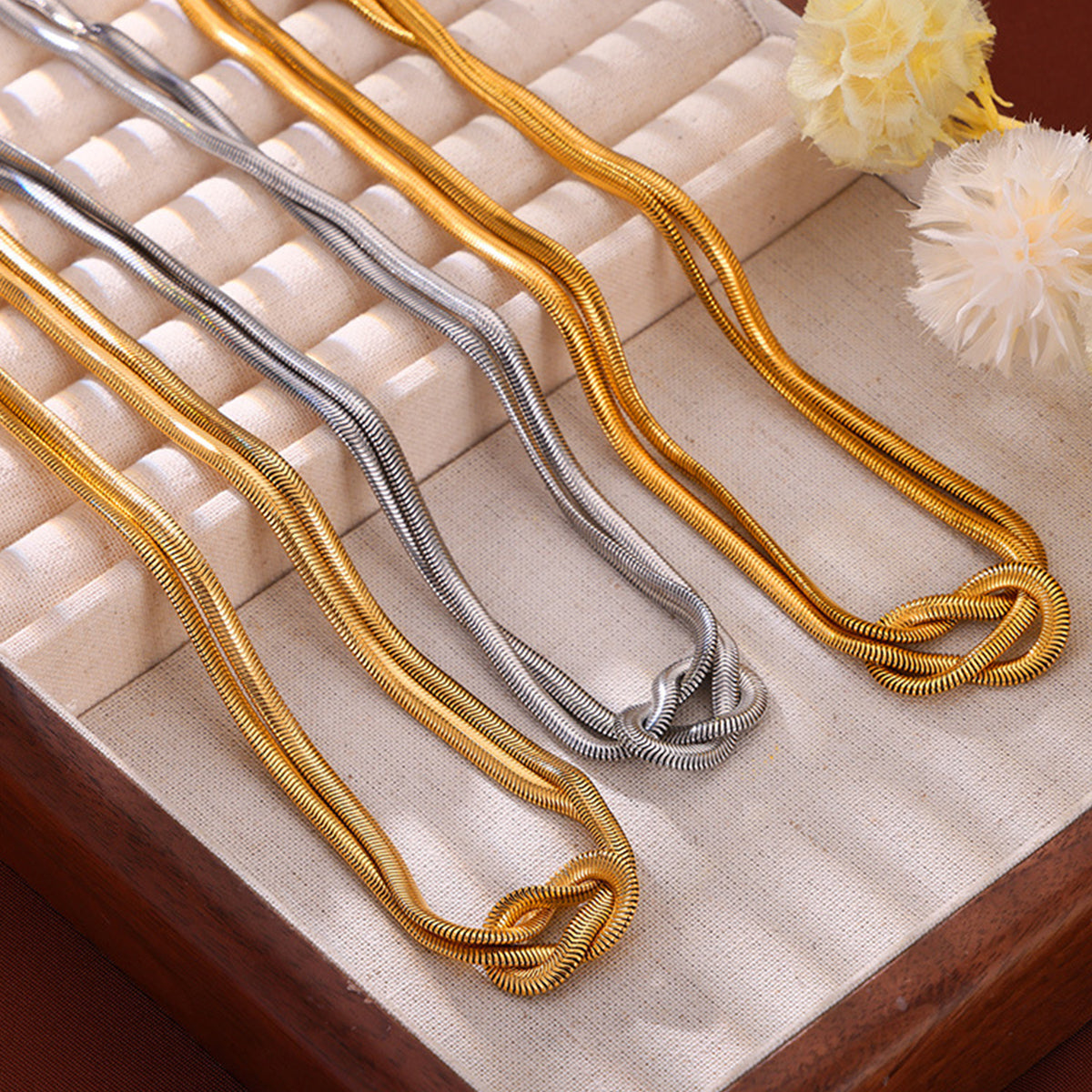 Intertwined Knot Necklace