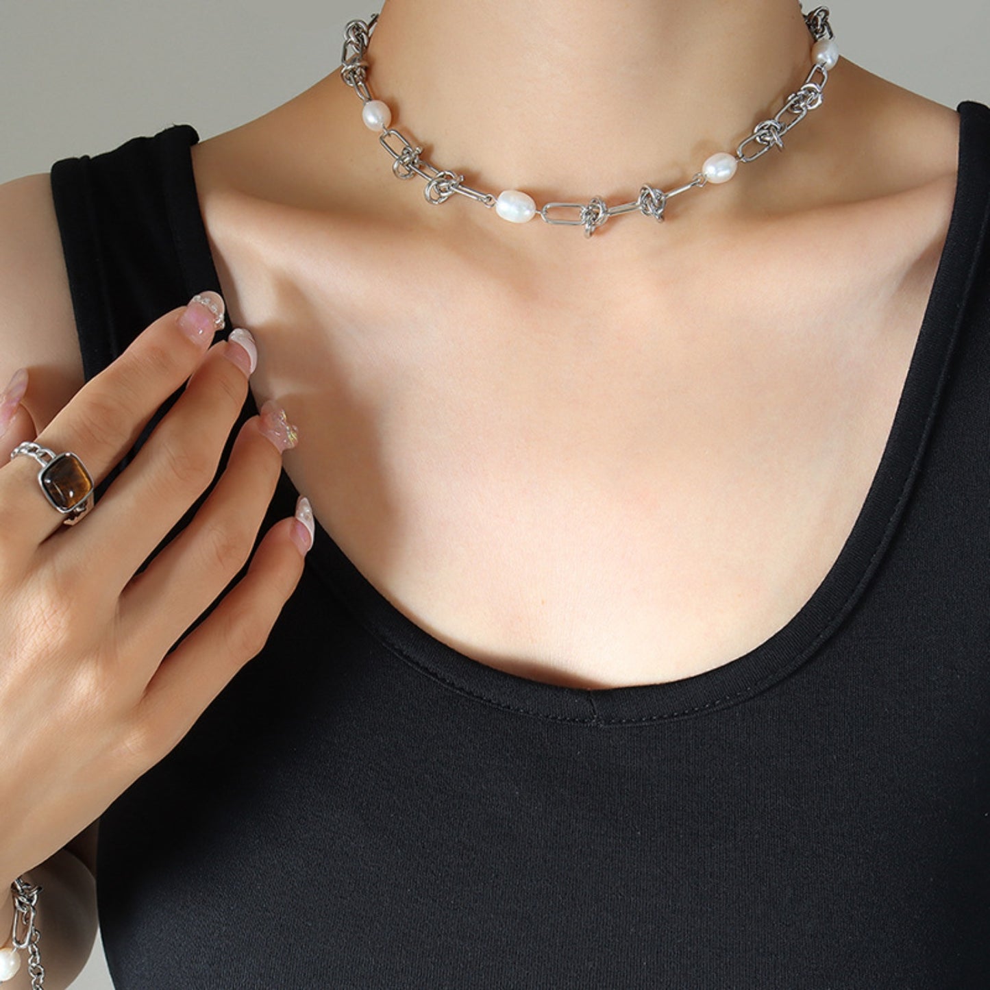 Yumi Pearl Necklace