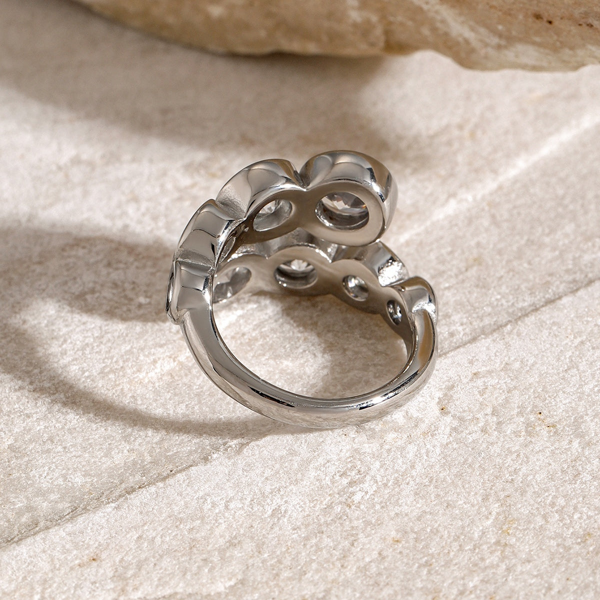 Adera Ring
