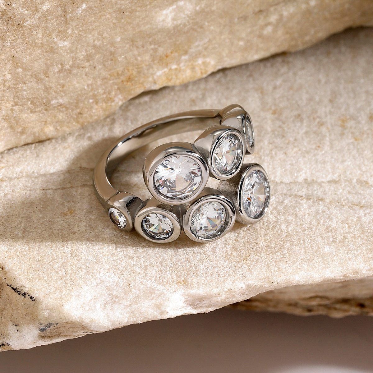 Adera Ring