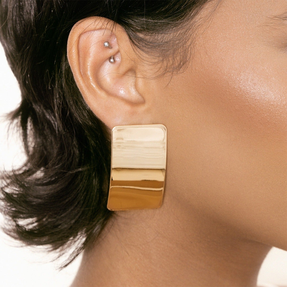 Elegante Earrings